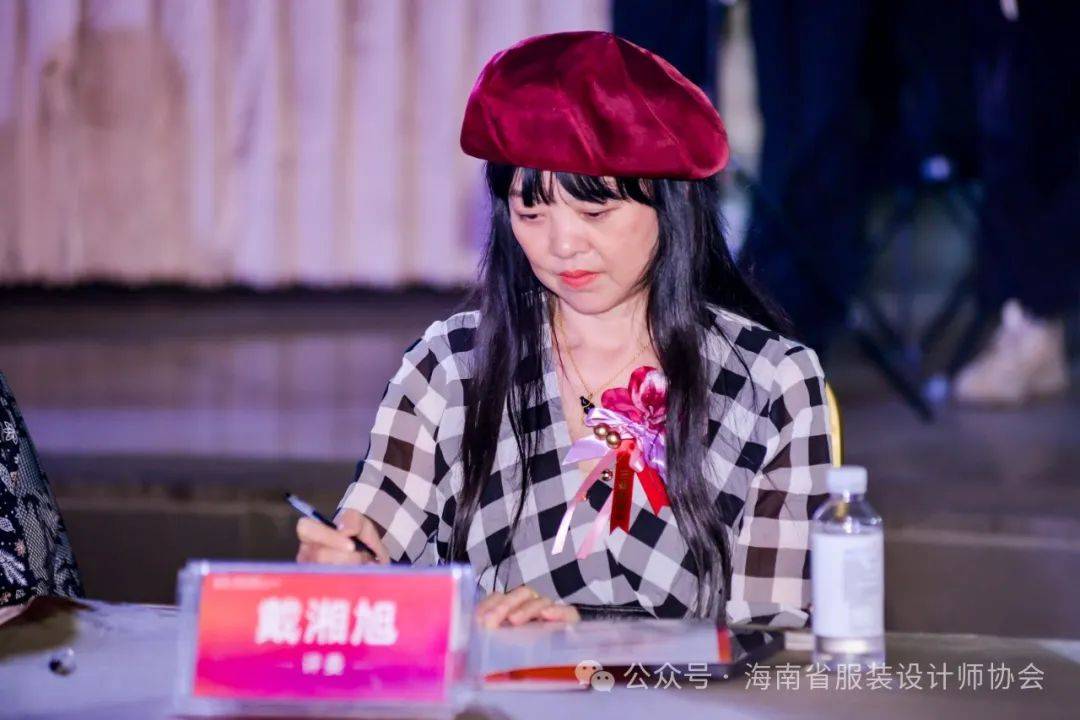 揭曉 | 2024第十六屆“三亞的冬天-融.境”服裝設(shè)計(jì)大賽決賽揭曉:服裝設(shè)計(jì)
